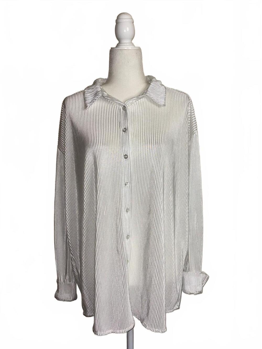 Y2K white plissé pleated button-down shirt